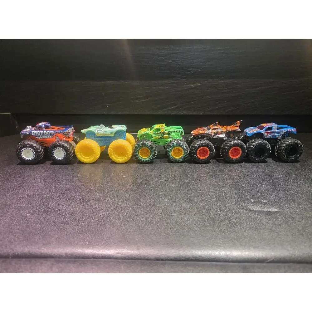 Lot Of 5 Monster Jam Monster Truck Hotwheels Die Cast 1:64 Scale Tiger, Bigfoot